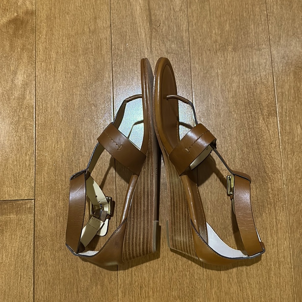 Coach size 7 sandal